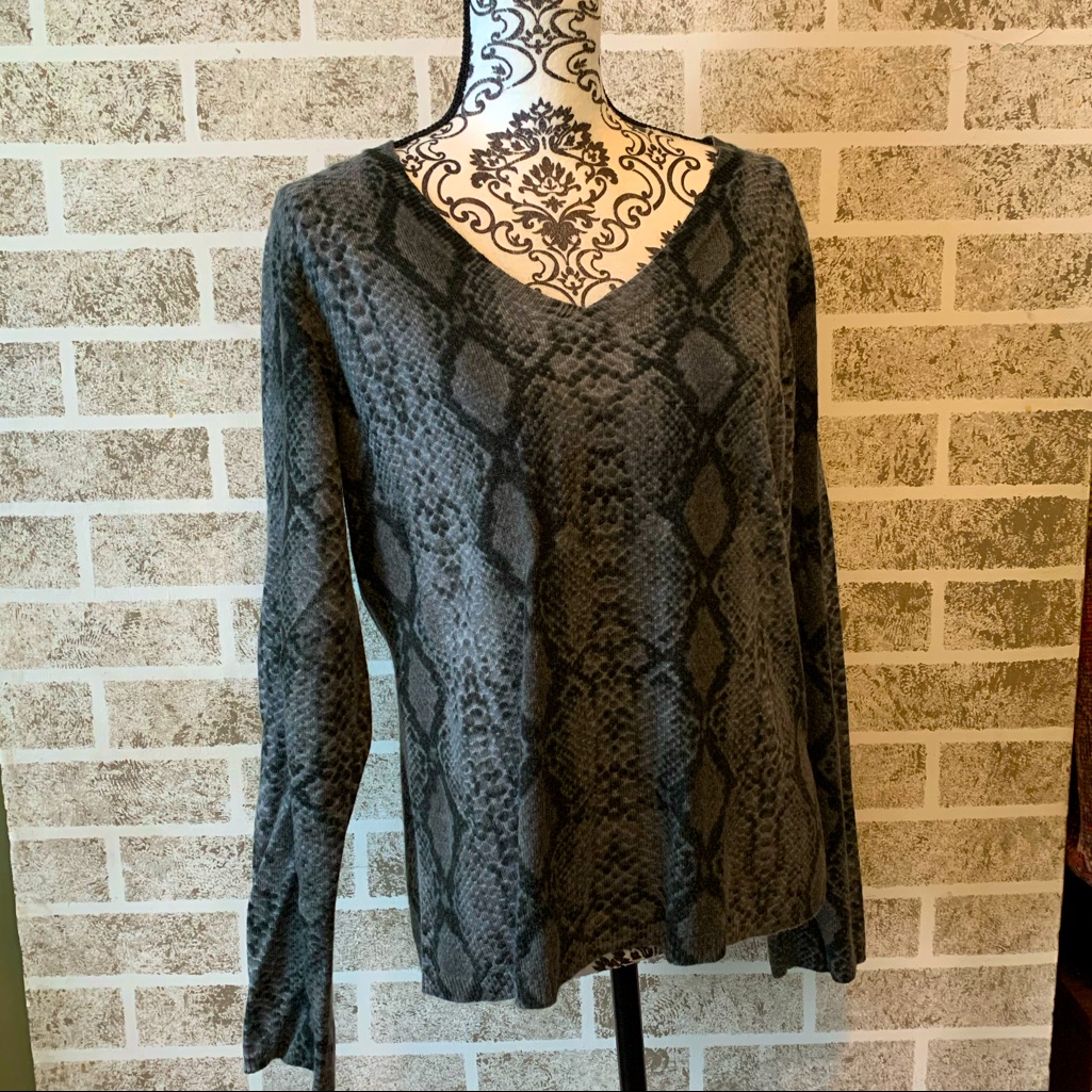 Python Print Light Sweater Xl
